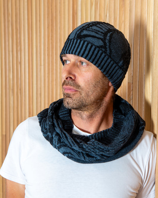 Abundance Reversible Snood - Merino Wool Knit