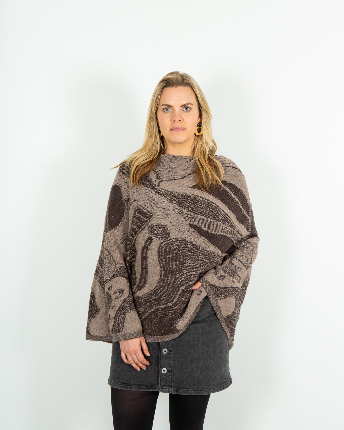 Abundance Reversible Poncho - Merino Wool Knit