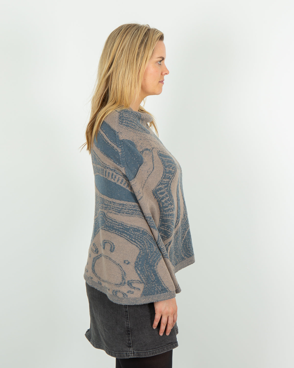 Abundance Reversible Poncho - Merino Wool Knit